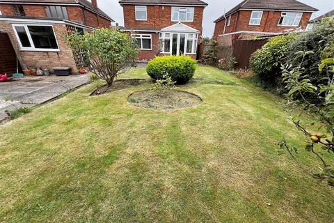 3 bedroom detached house for sale, Cromwell Road, Cleethorpes, N.E. Lincs, DN35 0AU