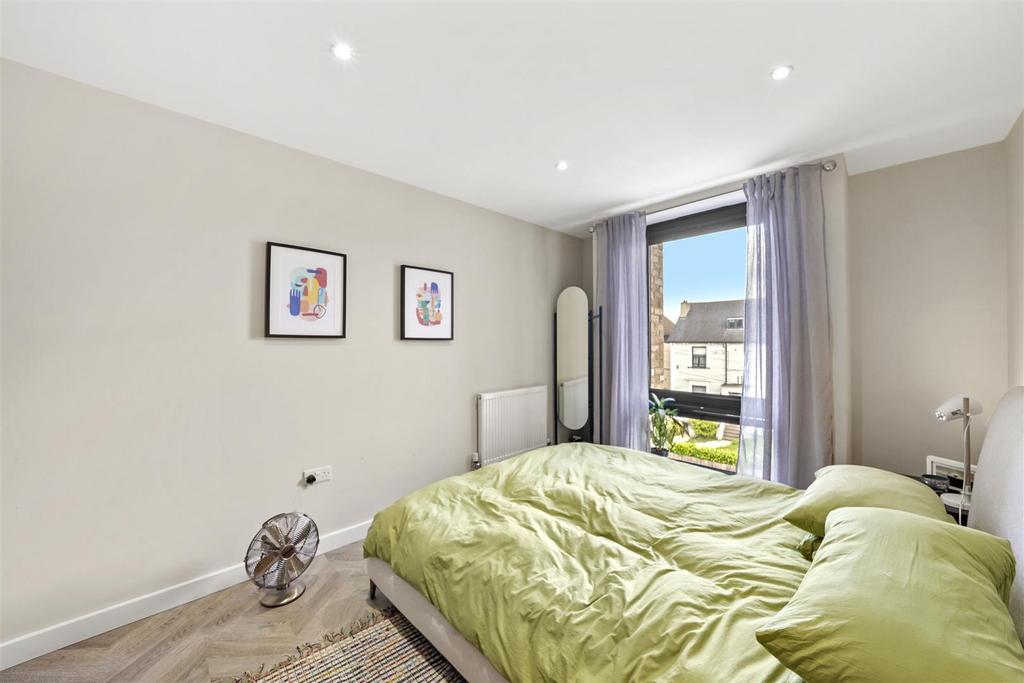 Flat 9, Banner House - c MQz8 L3g1n NVNnz Vlazj.jpg