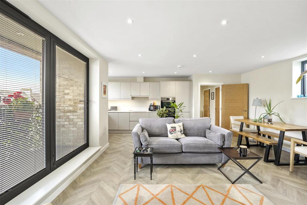 Flat 9, Banner House - 1 Vz NUi Uk G4 QYvy K6 Unw O.jpg