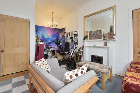 1 bedroom flat for sale, 2/5 Dudley Avenue South, Trinity, Edinburgh, EH6 4PJ