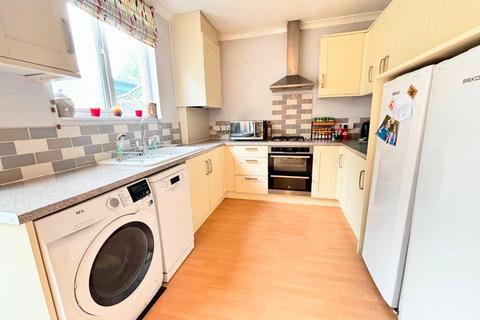 3 bedroom end of terrace house for sale, Resthaven Road, Wootton Village, Northampton NN4