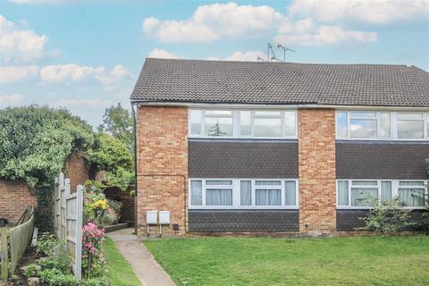 2 bedroom maisonette for sale, Mayfield Gardens, Brentwood