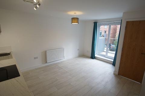 2 bedroom terraced house to rent, Wakefield WF1