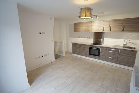 2 bedroom terraced house to rent, Wakefield WF1