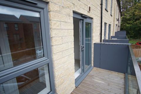 2 bedroom terraced house to rent, Wakefield WF1