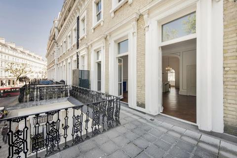 3 bedroom flat to rent, Onslow Gardens, South Kensington, London, SW7