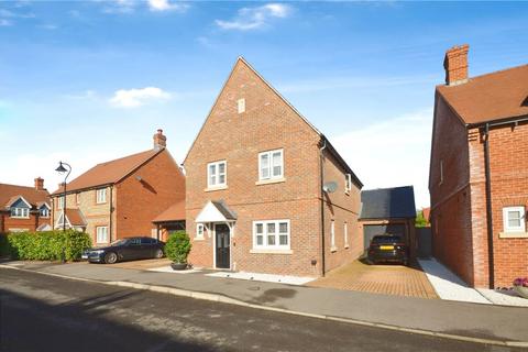 4 bedroom detached house for sale, Hyde Street, Aylesbury HP22