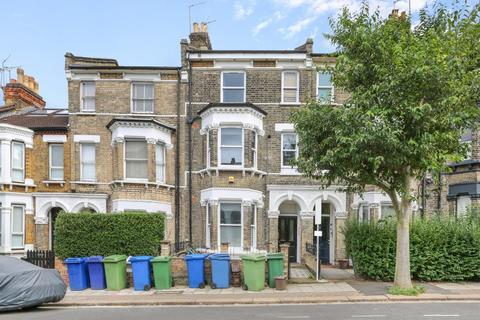 3 bedroom flat for sale, Shenley Road, London, SE5