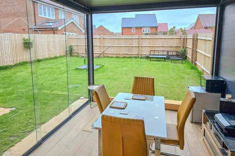 3 bedroom semi-detached house for sale, Great Mead, Benson OX10