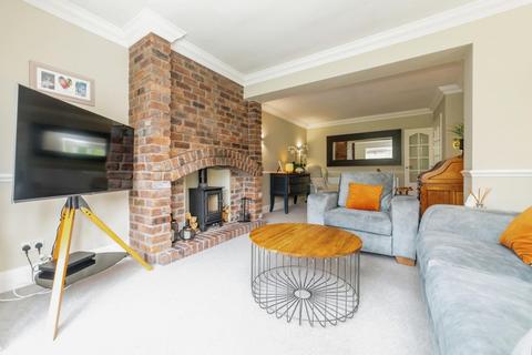 23 Briarfields Lane, Worrall, Sheffield, S35 0AA