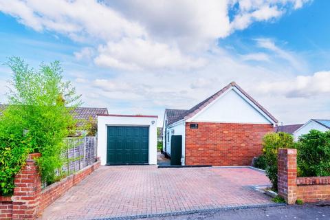 2 bedroom detached bungalow for sale, The Moorings, Bristol, BS20