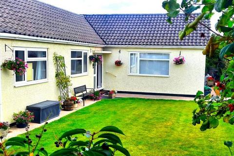 2 bedroom detached bungalow for sale, The Moorings, Bristol, BS20