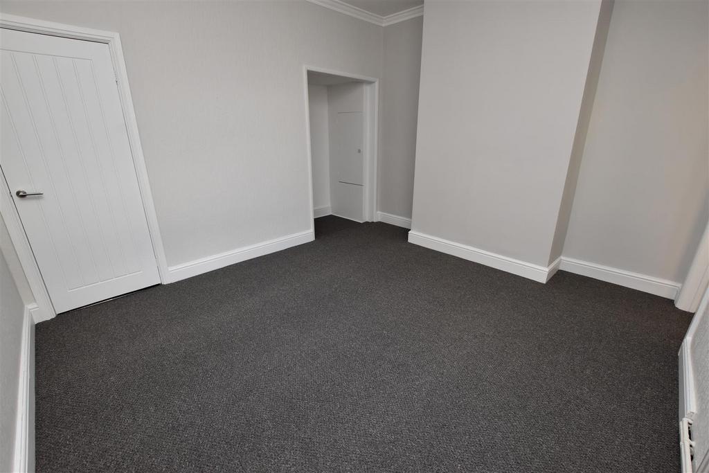 Rear reception lounge/dining room