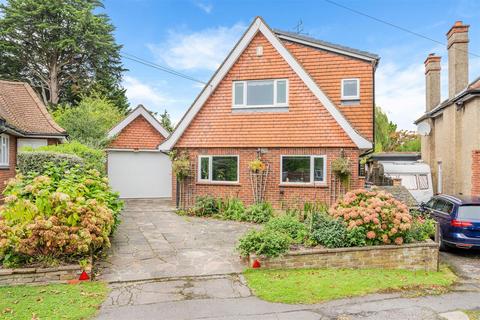 32 Hamilton Close, Epsom, KT19 8RG