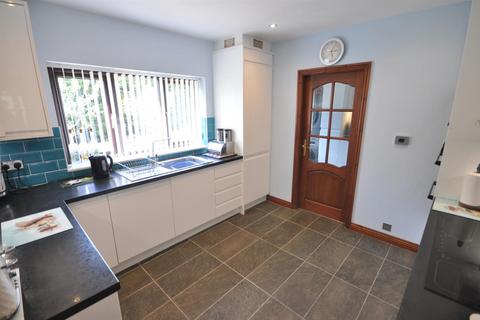 Flitcroft Brooke Street, Thorne, Doncaster, DN8 4AX