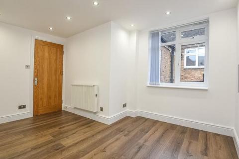 2 bedroom flat to rent, Dolphin House, The Broadway, Stanmore, HA7