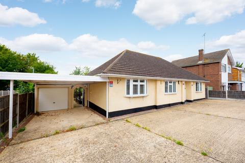 4 bedroom detached bungalow for sale, Rayleigh Road, Leigh-on-sea, SS9