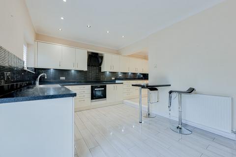 undefined, Rayleigh Road, Leigh-on-sea, SS9