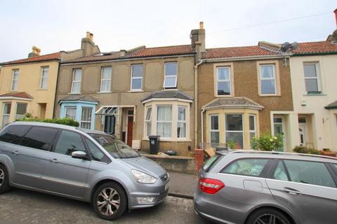 3 bedroom terraced house to rent, Alton Road, Bristol BS7