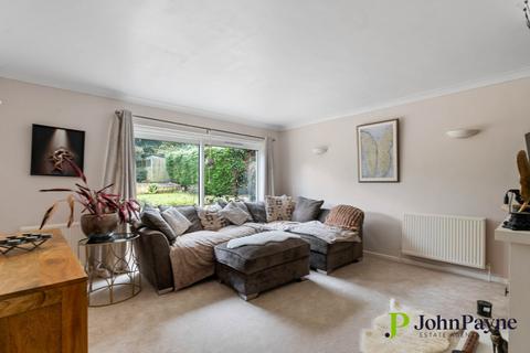 29 Holly Walk, Baginton, Coventry, CV8 3AE