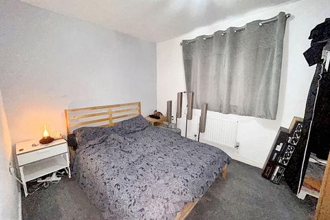 2 bedroom flat for sale, Redgrave Close, ,, Gateshead, Tyne and Wear, NE8 3JD