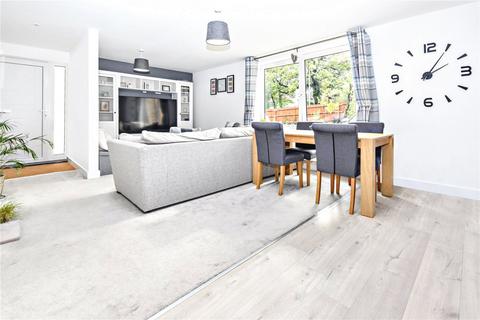 2 bedroom flat for sale, Ash Court, Bexleyheath, Kent, DA6