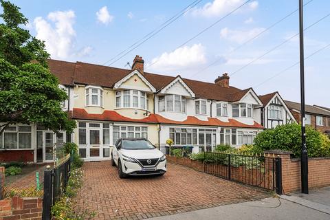 3 bedroom terraced house for sale, Bensham Manor Road, Thornton Heath