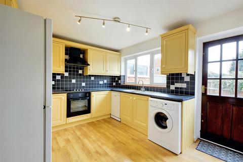 2 bedroom townhouse for sale, Kingfisher Close, Beeston, Nottingham