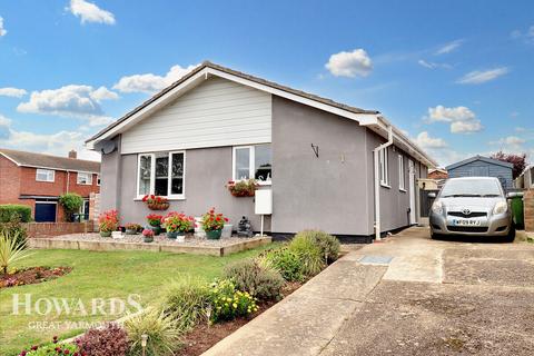 3 bedroom detached bungalow for sale, Coldham Close, Ormesby