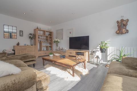 2 bedroom flat for sale, Millers Hill, Ramsgate, CT11