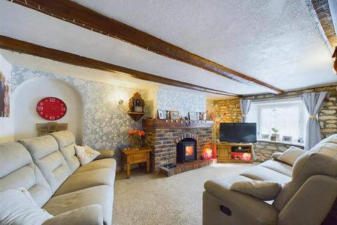 2 bedroom cottage for sale, High Street, Bempton