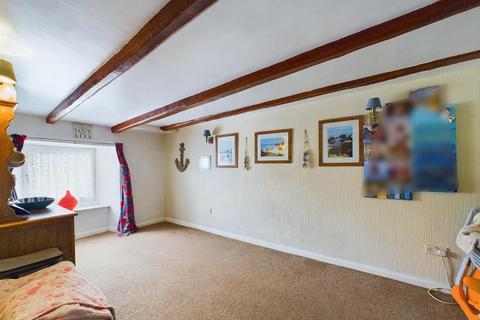 2 bedroom cottage for sale, High Street, Bempton