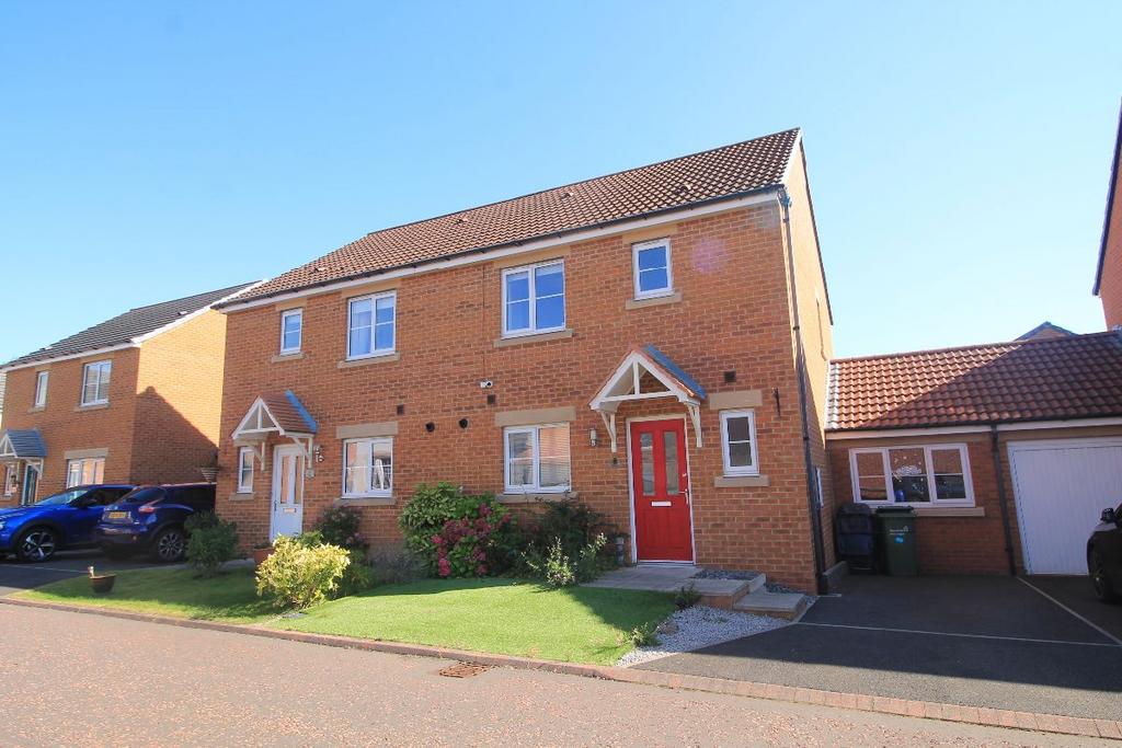 Nightjar, Emmerson Park, Ayton... 3 bed semidetached house to rent £