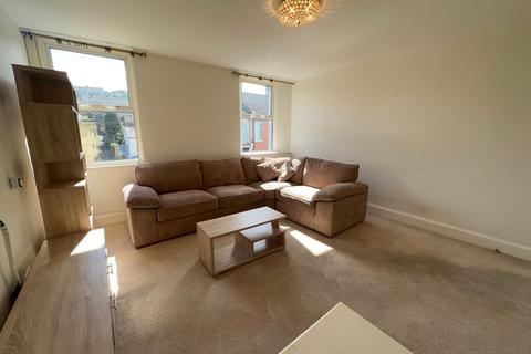 2 bedroom flat for sale, Babbacombe, Torquay