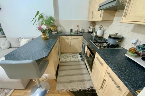 2 bedroom flat for sale, Brunswick Place, Hove, BN3