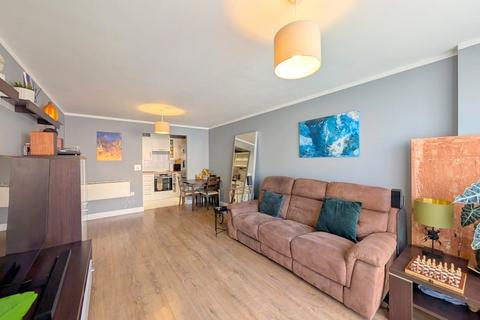 1 bedroom flat for sale, Wooldridge Close, Feltham, TW14