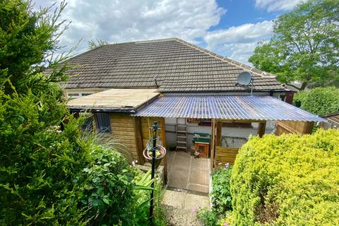 27 Derwent Road, Bradford, BD2 4HR