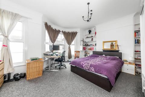 2 bedroom apartment for sale, Aspinall Road, Brockley, London, SE4