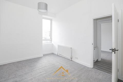 1 bedroom flat for sale, Newlands Road 2/2, Glasgow G44