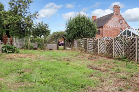 3 bedroom cottage for sale, Warwick Road, Southam, Warwickshire, CV47