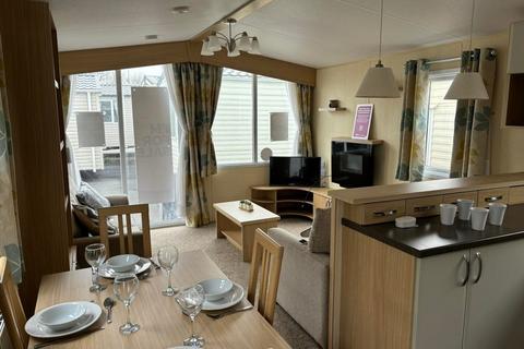 2 bedroom static caravan for sale, Sand le Mere Holiday Park