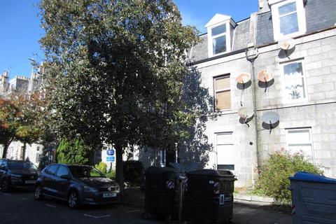 1 bedroom flat to rent, Whitehall Place, Top Left, AB25