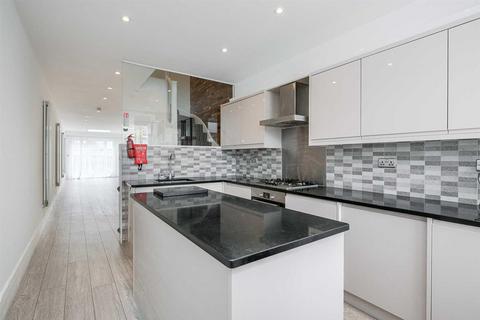 3 bedroom terraced house for sale, Disraeli Road, Forest Gate