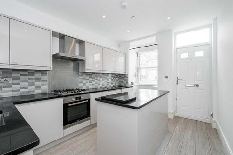 3 bedroom terraced house for sale, Disraeli Road, Forest Gate