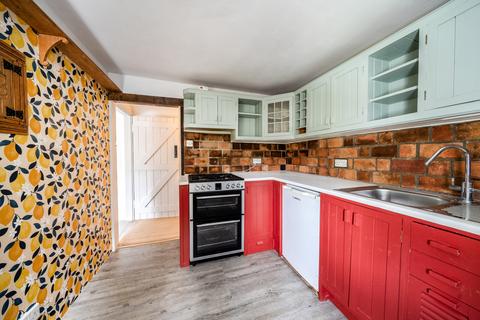 2 bedroom maisonette for sale, Mead Lane, Farnham, GU9