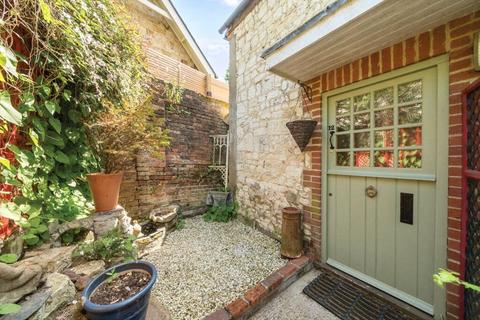 undefined, Mead Lane, Farnham, GU9