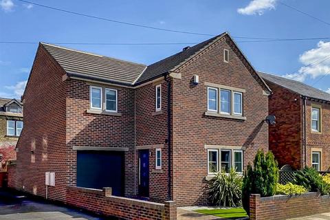 4 bedroom detached house for sale, Belgrave Street, Ossett WF5