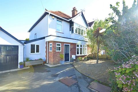 4 bedroom semi-detached house for sale, SUPERB FAMILY HOME * SHANKLIN