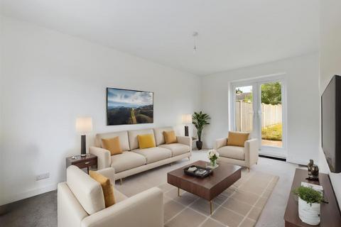 7 Fourth Avenue, Woodlands, Doncaster, DN6 7QA