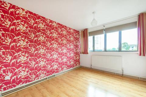 3 bedroom flat to rent, Summerwood Road, Isleworth, TW7